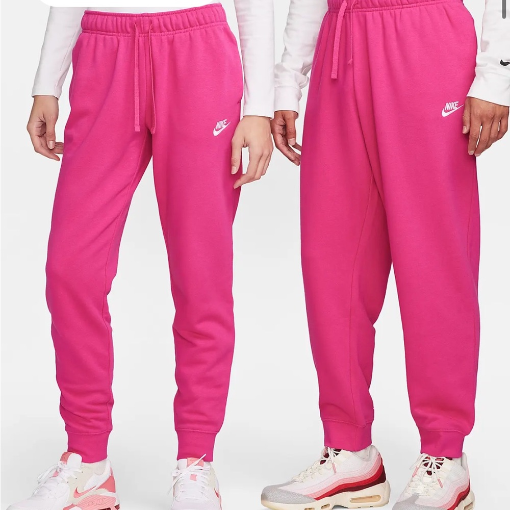 Nike Sweat Set 💗 Pink Nikes / Pink Sweatpants / Nike Sweatshirt